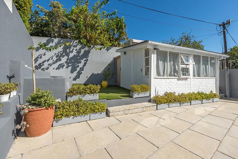 To Let 3 Bedroom Property for Rent in Fresnaye Western Cape